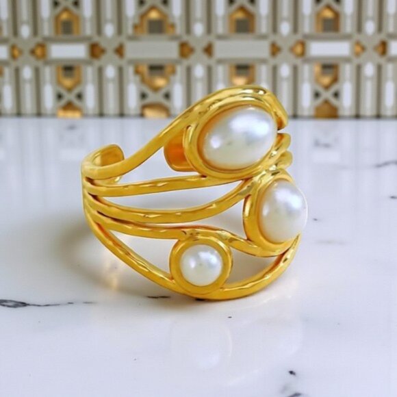 🆕 18K Gold Plated Adjustable Ring With Faux Pearls Artistic Trendy Swirl Design - Picture 8 of 11